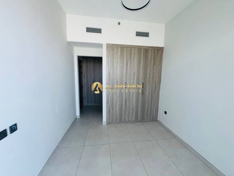 Modern Apartment | Best Amenities | Spacious - Image 4