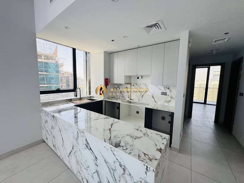 Modern Apartment | Best Amenities | Spacious - Image 8