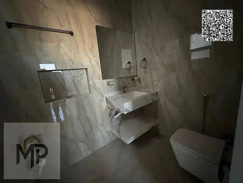 18 836758701-1066x800. webp