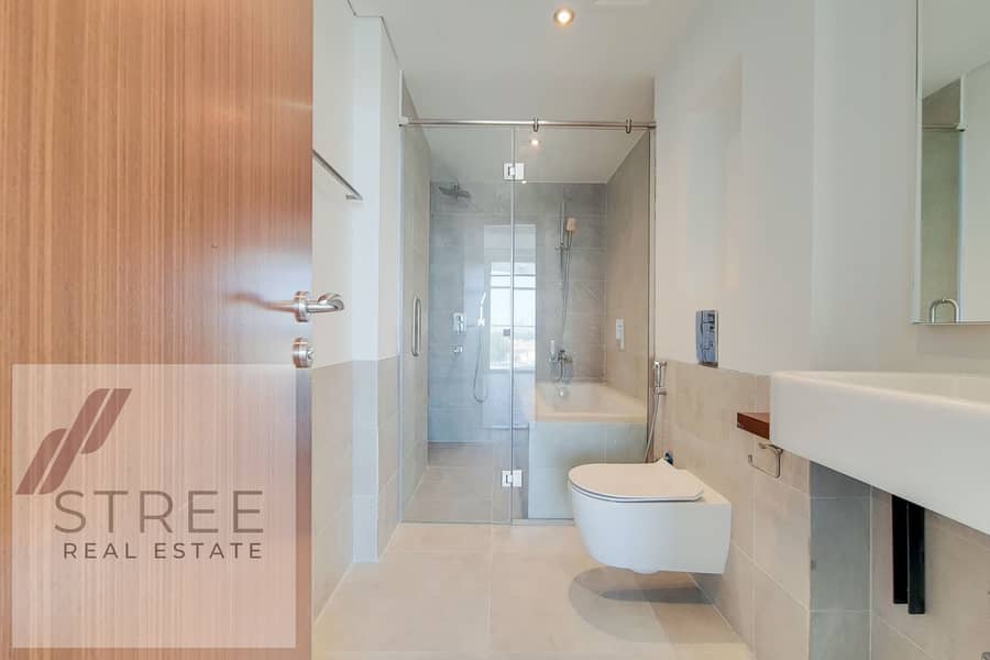 15 9_Ensuite-0. jpg