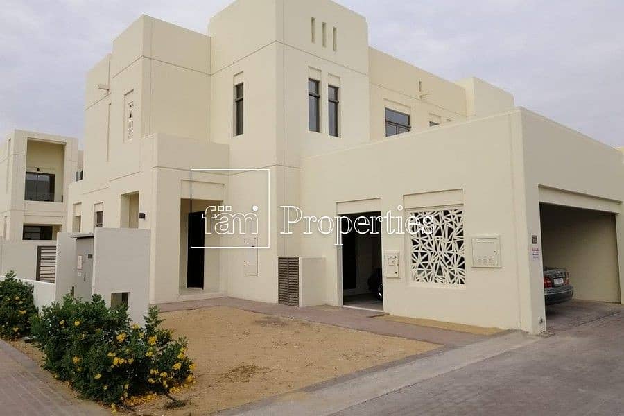 Corner villa brand new ready to move in call us !