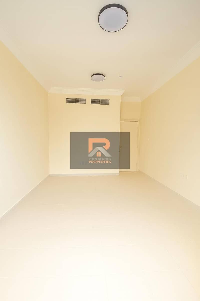 4 dfcc5d7f-a145-4267-a027-71ea766e2578. jpg