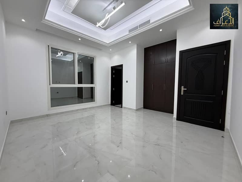 9 24048f68-f7dd-451f-988b-00f6c5d9a35f. jpg
