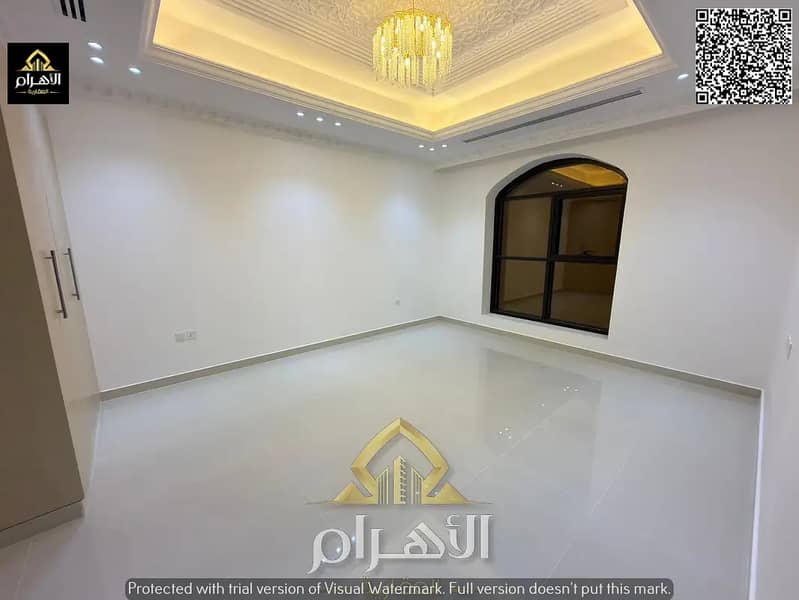 6 841202204-1066x800. webp