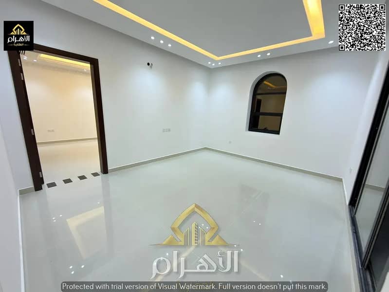 7 841202205-1066x800. webp