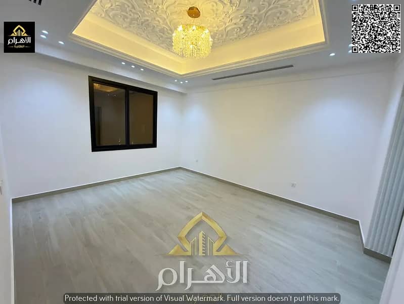 17 841202215-1066x800. webp