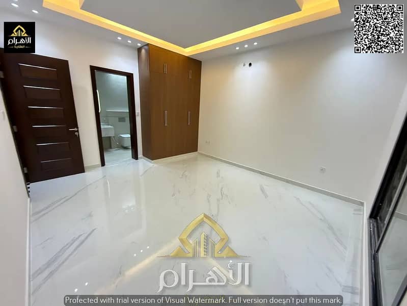 34 841202233-1066x800. webp