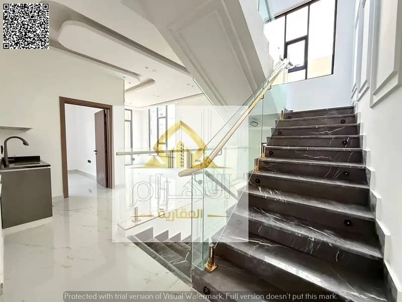 23 843888172-1066x800. webp