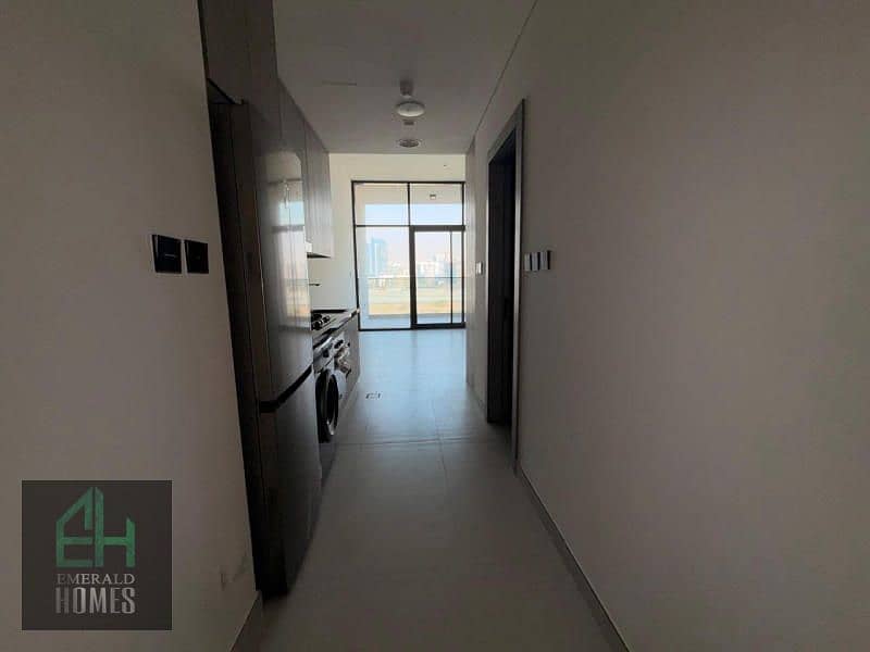 New Studio | Balcony | Open City View | Fitted Kitchenette