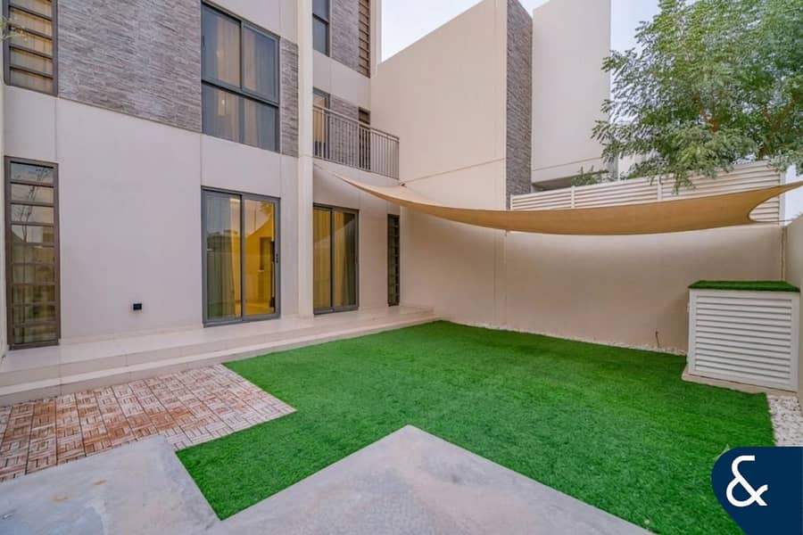 Villa in DAMAC Hills 2 (Akoya by DAMAC),Zinnia, 5 schlafzimmer, 2650000 AED - 15334014 Villa in DAMAC Hills 2 (Akoya by DAMAC),Zinnia, 5 schlafzimmer, 2650000 AED - 15334014