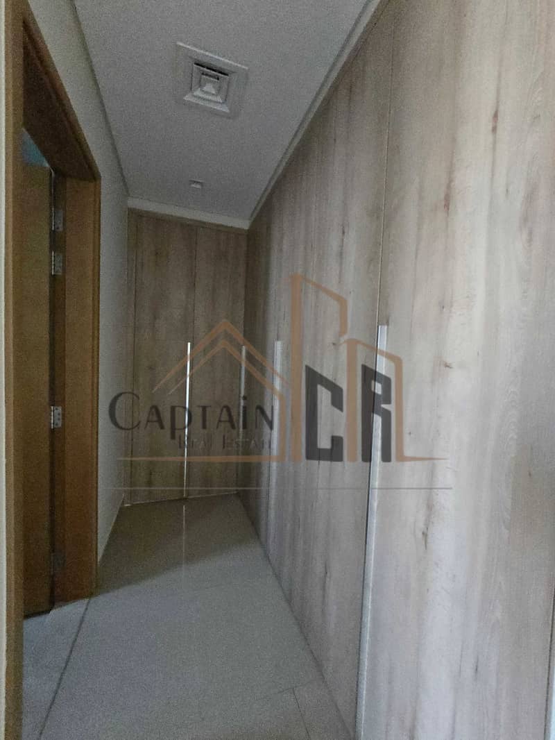34 1000207927. jpg