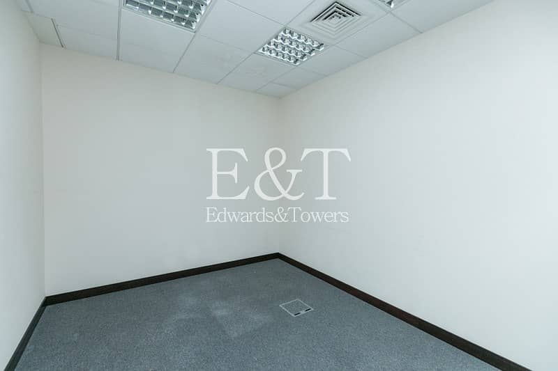 Fully Fitted Office rent in Emaar Square | DT