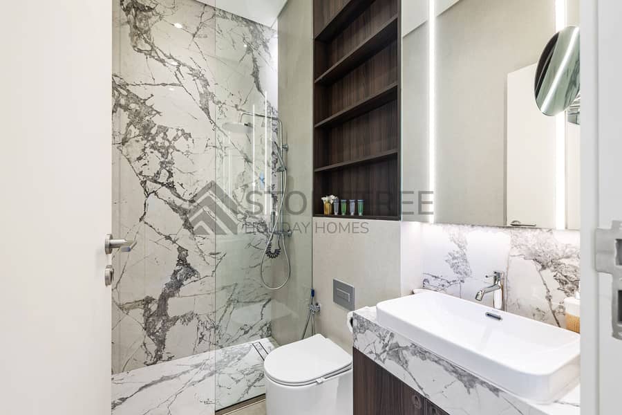 Big 2BR Penthouse | Private lift and terrace | Flexible Cancellation Terms - Image 20