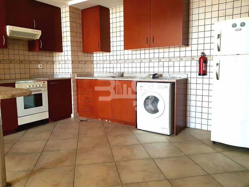 5 KITCHEN. jpeg