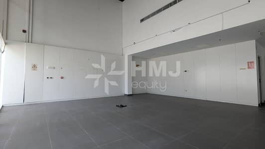 Shop for Rent in Business Bay, Dubai - Retail Shop | Big Size | Prime Location