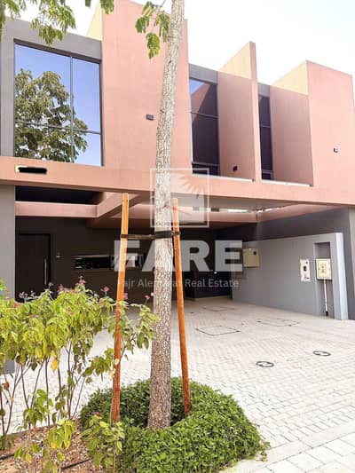 2 Bedroom Townhouse for Sale in Tilal City, Sharjah - ca37f1d9-e6e7-41f7-a9fb-40ac0ef925e8. jpeg 2 Bedroom Townhouse for Sale in Tilal City, Sharjah - ca37f1d9-e6e7-41f7-a9fb-40ac0ef925e8. jpeg