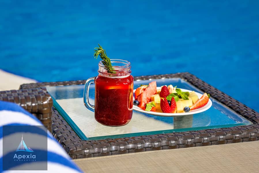 15 Swimming Pool with Drinks and Fruits. jpg