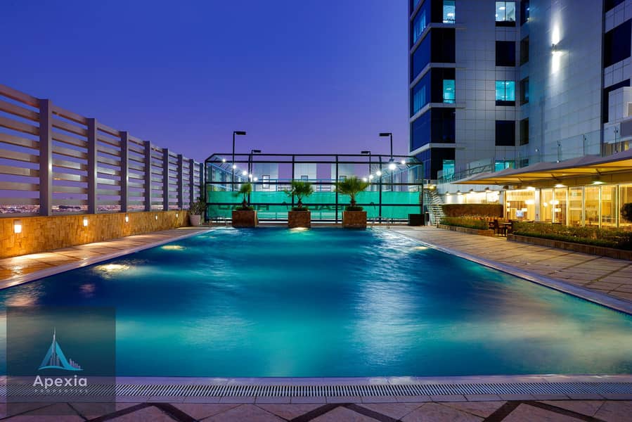 18 Swimming Pool_Night. jpg
