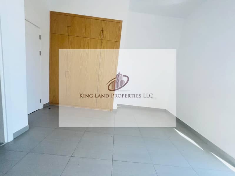17 ea56fd73-ec63-49b5-a17f-34cf4ba78b00. jpg