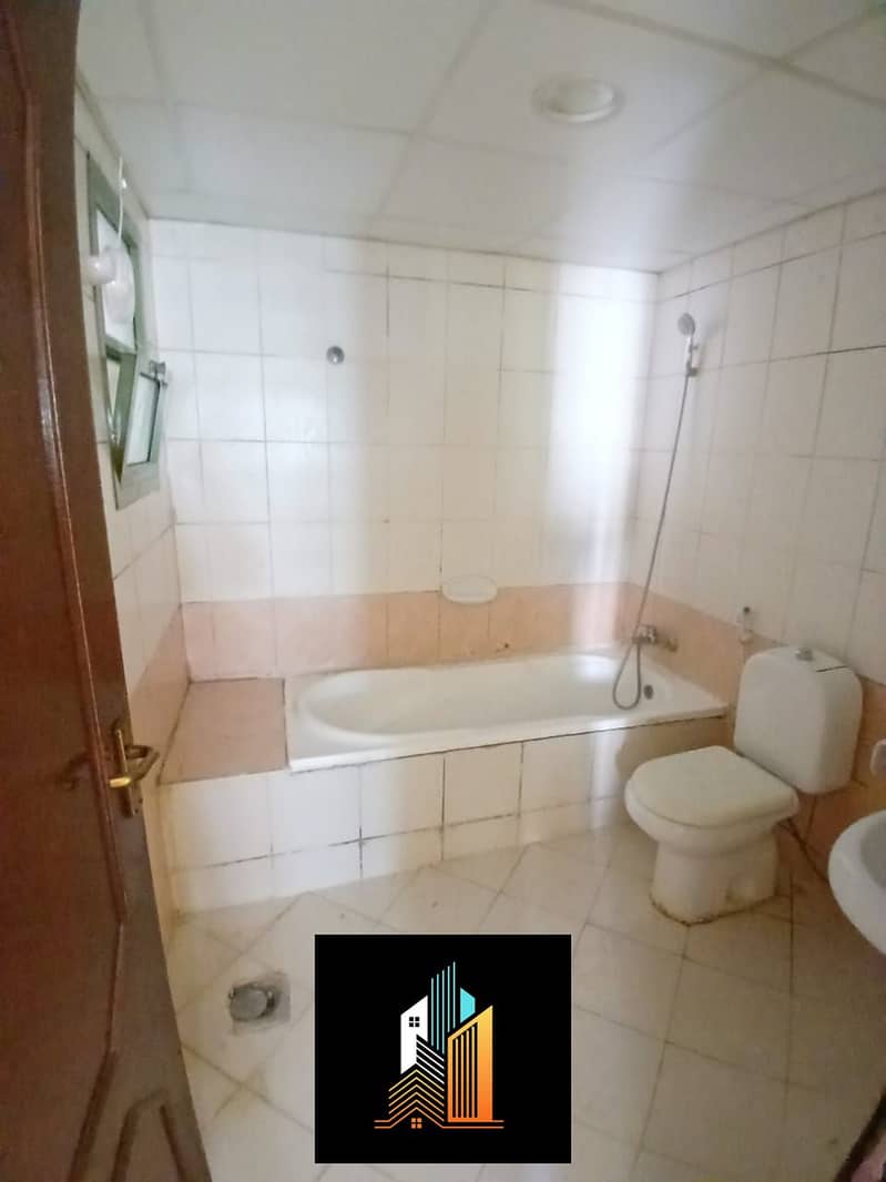 4 65195. jpg