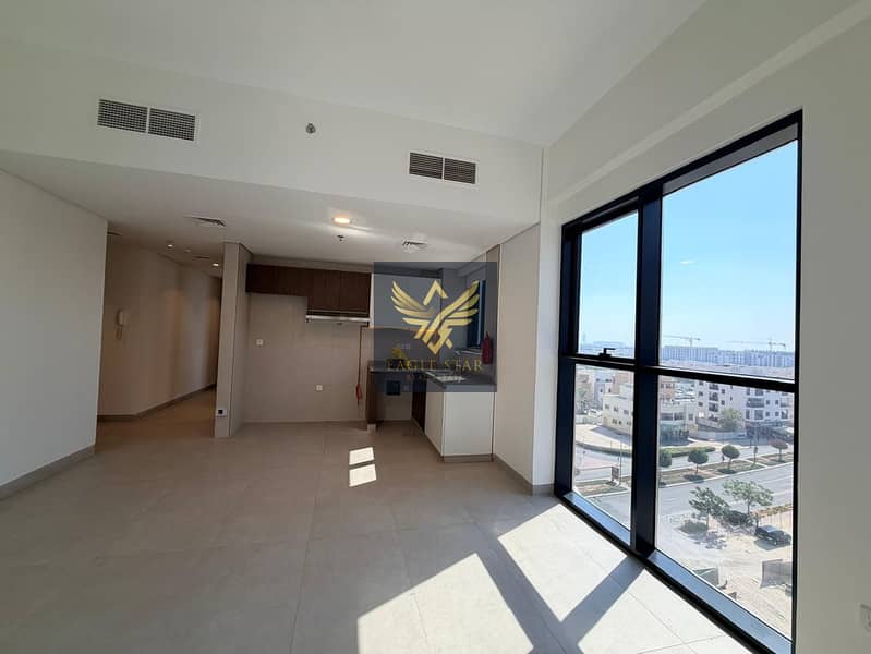Modern 1BR Apartment | Top Amenities | Prime Building City & Main Road View
