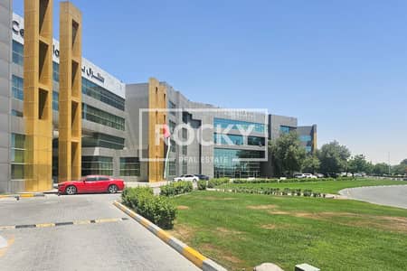 مکتب  للبيع في مجمع دبي للاستثمار، دبي - Schon Busniess Park-15. jpg