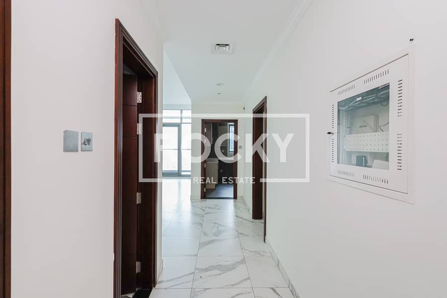 8 Business Bay - Art 18_. JPG