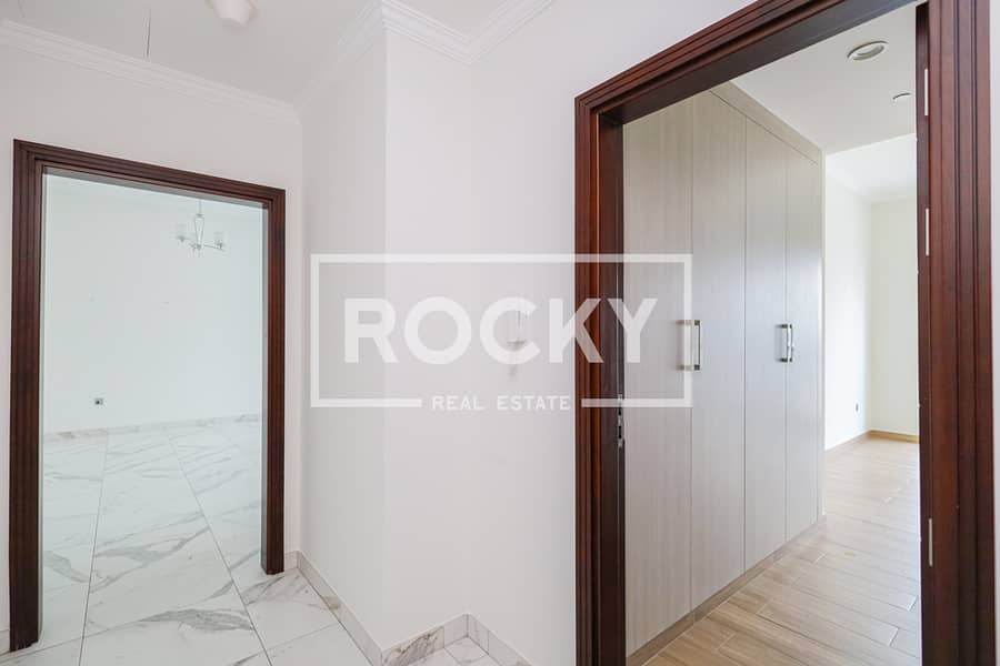14 Business Bay - Art 18_-39. JPG