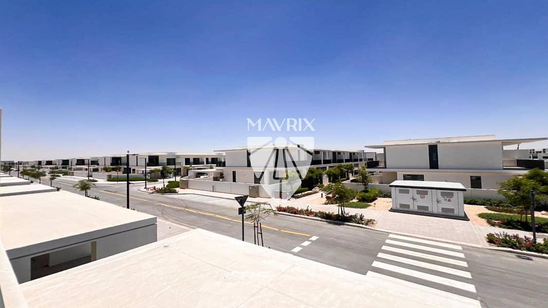 Single Row | Green Belt | Close to Pool | Ready Single Row | Green Belt | Close to Pool | Ready