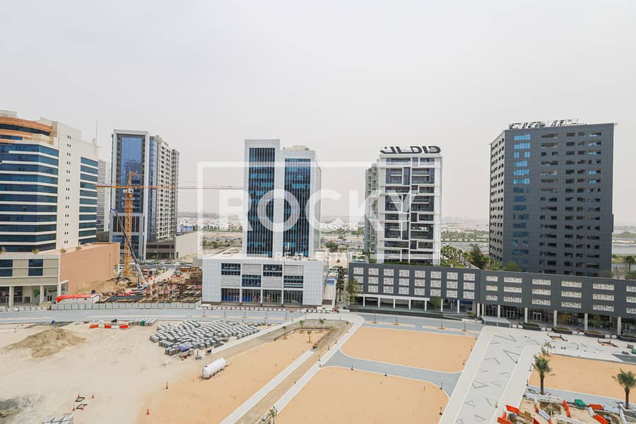 37 Business Bay - Art 18_-16. JPG