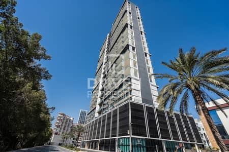Shop para en Alquiler en Jumeirah Village Circle (JVC), Dubai - Tienda en Jumeirah Village Circle (JVC)，JVC District 15，Binghatti Onyx, 305000 AED - 15492231