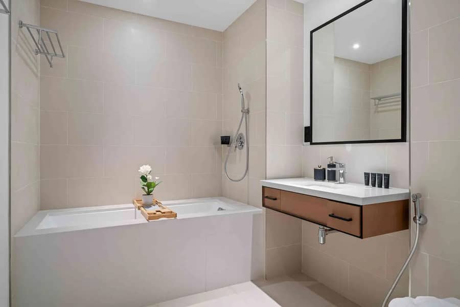 8 n2penthouse04065. jpg