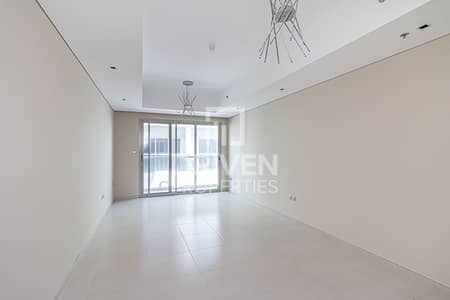 2 Bedroom Apartment for Rent in Umm Al Sheif, Dubai - Chiller Free with Study Room | Vacant Unit 2 Bedroom Apartment for Rent in Umm Al Sheif, Dubai - Chiller Free with Study Room | Vacant Unit