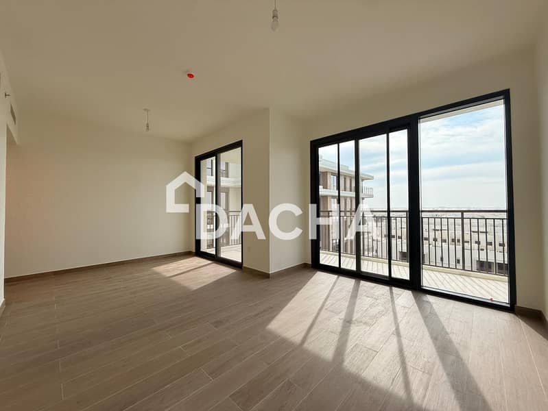 Closed Kitchen | Vacant Now | Pool View Closed Kitchen | Vacant Now | Pool View
