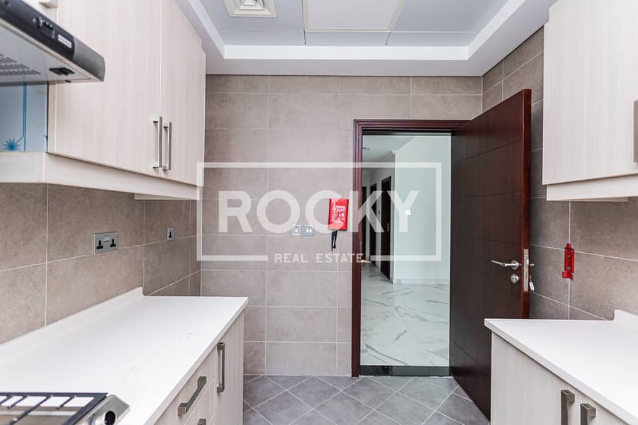 6 Business Bay - Art 18 - Unit 401 -6095. JPG