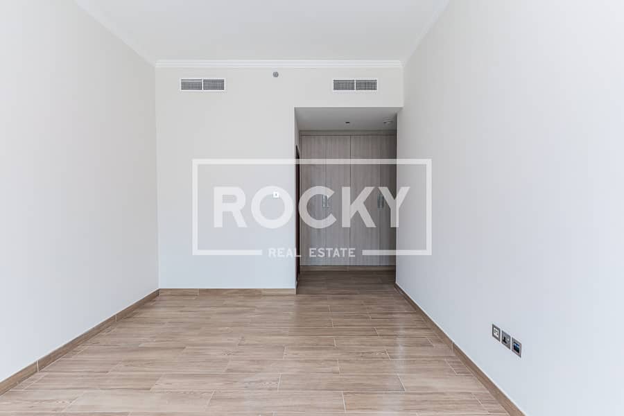12 Business Bay - Art 18 - Unit 401 -6128. JPG