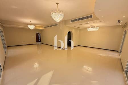 Villa de 5 chambres à à louer à The Villa, Dubai - images image img