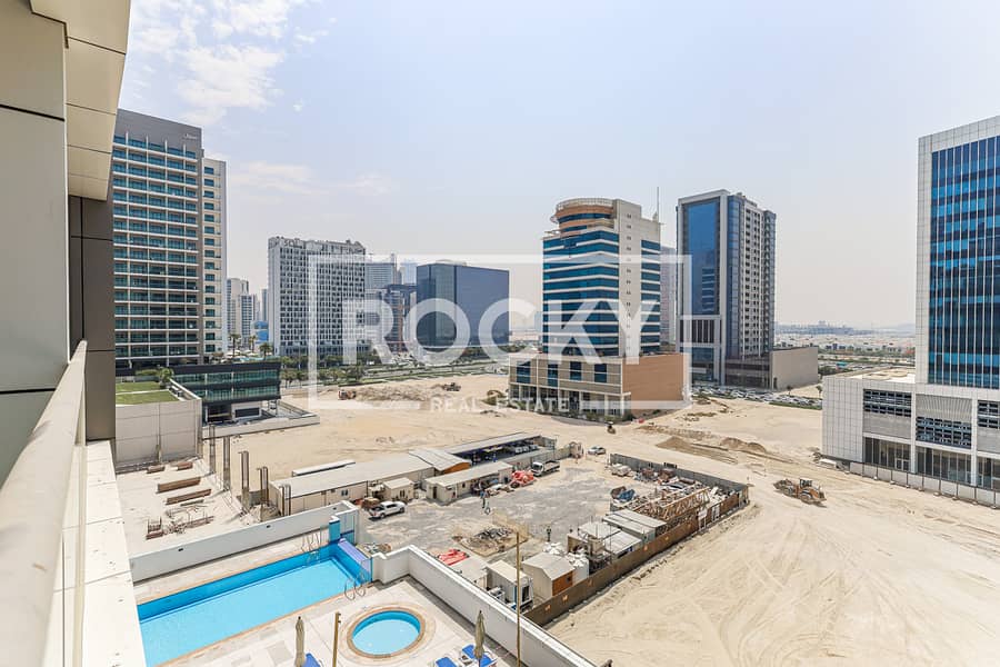 28 Business Bay - Art 18 - Unit 401 -6087. JPG
