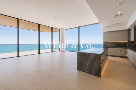 3 Bedroom Flat for Rent in Palm Jumeirah, Dubai - Full Sea View | Maid Room | Private Beach 3 Bedroom Flat for Rent in Palm Jumeirah, Dubai - Full Sea View | Maid Room | Private Beach