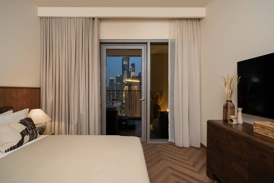 43 Downtown Views II_T3_3606(W)-41. jpg