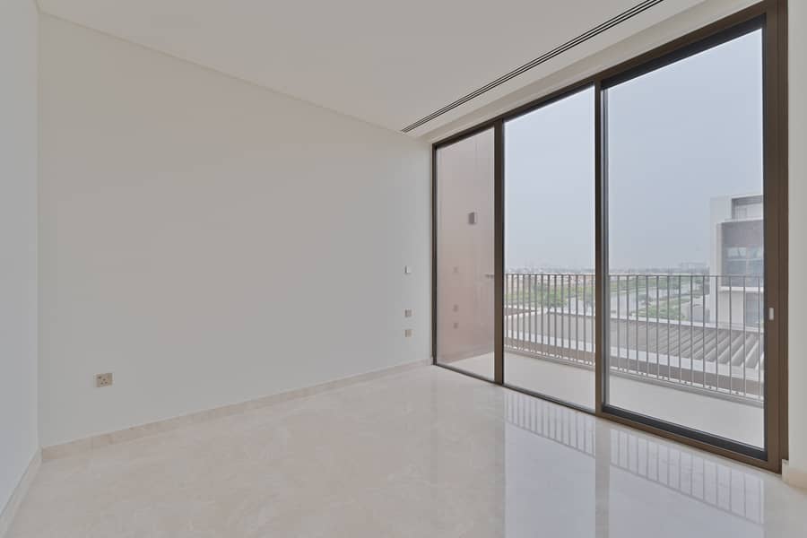 14 UAE-S-60061-DSC05862-Edit. jpg