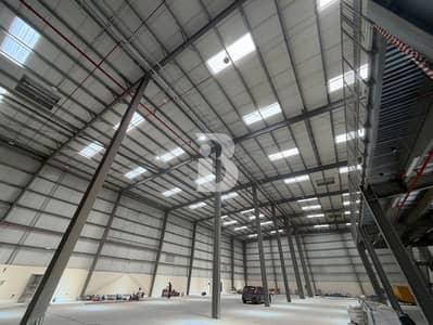 Warehouse zum zur Miete in Dubai Investment Park (DIP), Dubai - Lagerhalle in Dubai Investment Park (DIP)，Dubai Investment Park 1, 2429300 AED - 15495981