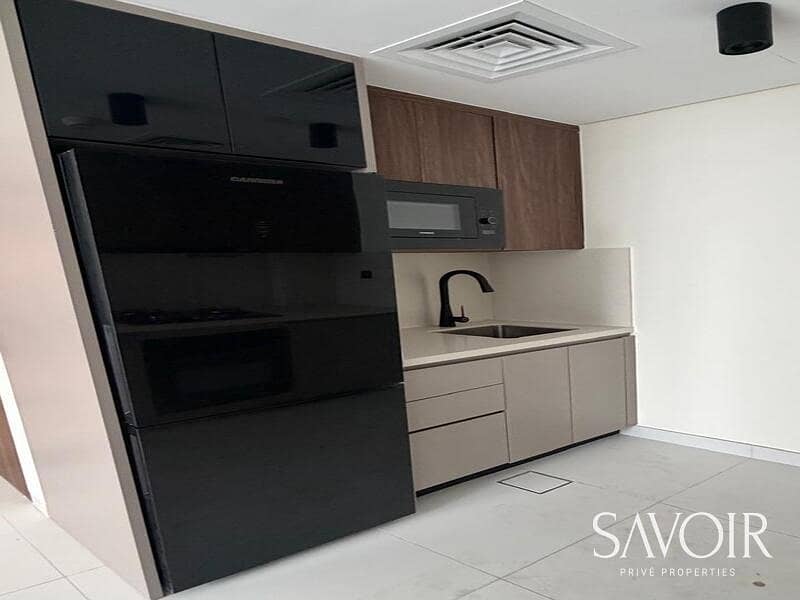 Brand New | Prime Location | Vacant - Image 4