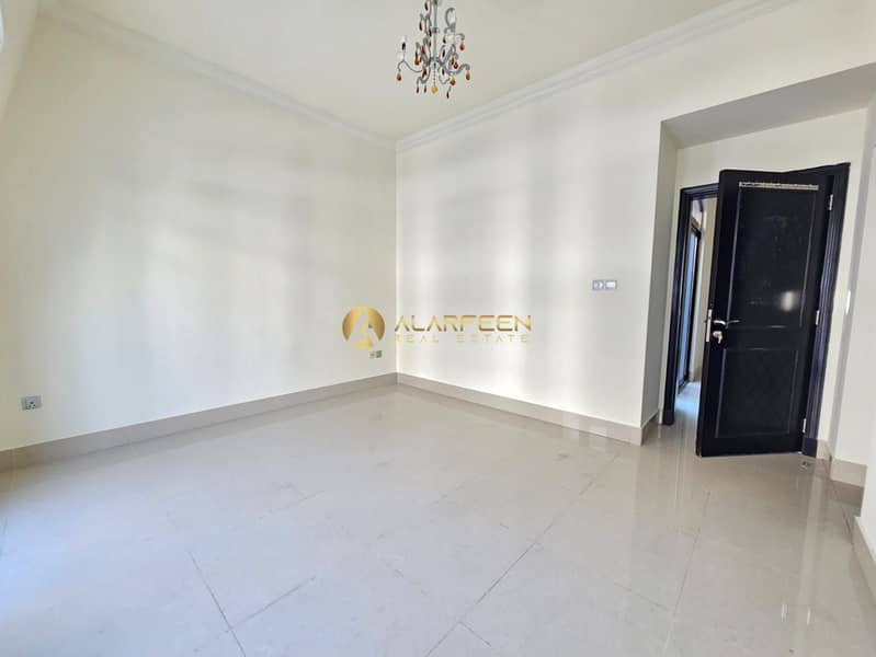 4 WhatsApp Image 2025-12-24 at 11.41. 59 AM (1). jpeg
