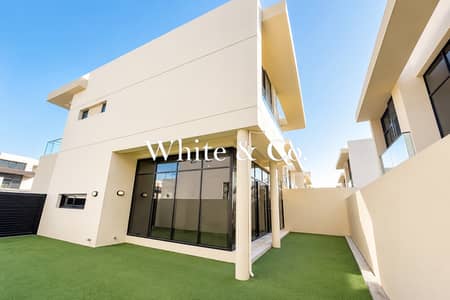 3 Bedroom Villa for Sale in DAMAC Hills, Dubai - 3-BEDROOM THM | VOT | MOTIVATED SELLER 3 Bedroom Villa for Sale in DAMAC Hills, Dubai - 3-BEDROOM THM | VOT | MOTIVATED SELLER