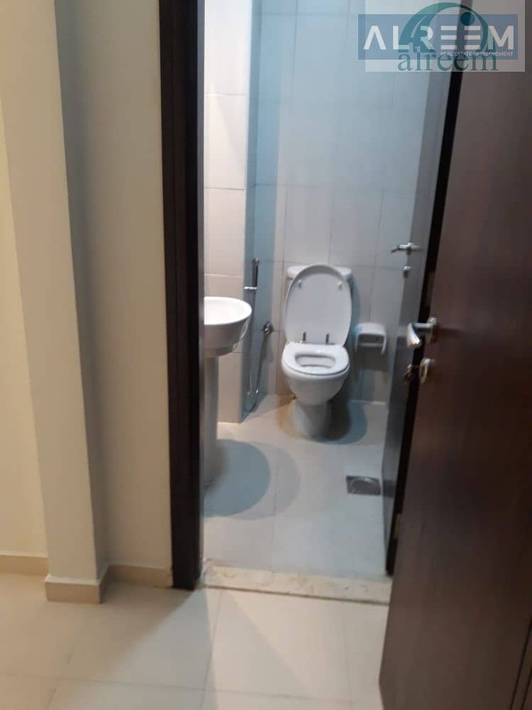 12 4 bed + Maid room Neat Compound Villa for rent