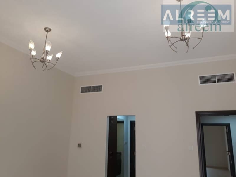 29 4 bed + Maid room Neat Compound Villa for rent