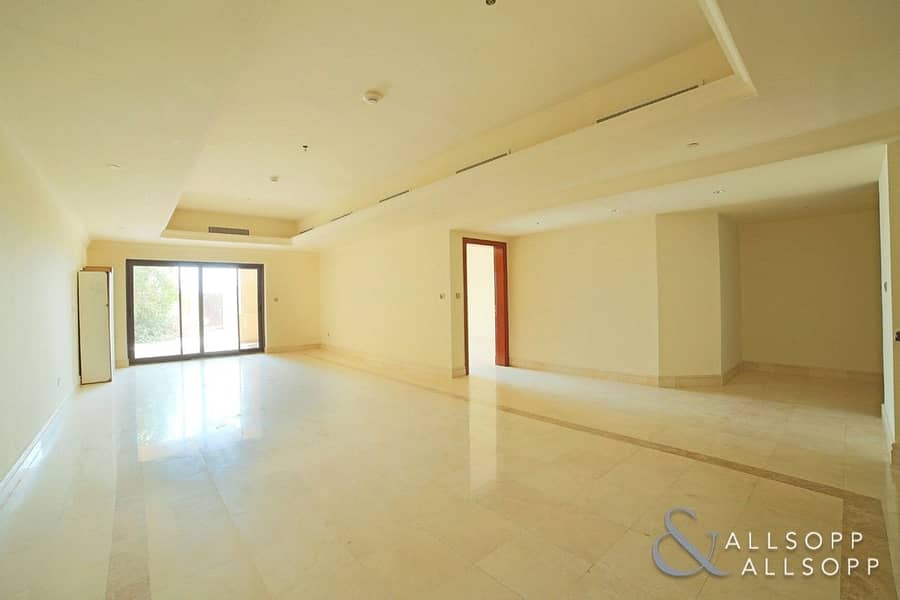 3 Beds | Townhouse | Sea Views | Unique 3 Beds | Townhouse | Sea Views | Unique