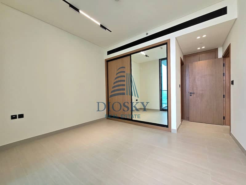 7 Image 7