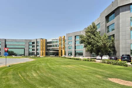 Shop te Huur in Dubai Investment Park (DIP), Dubai - Schon Business Park-10. jpg